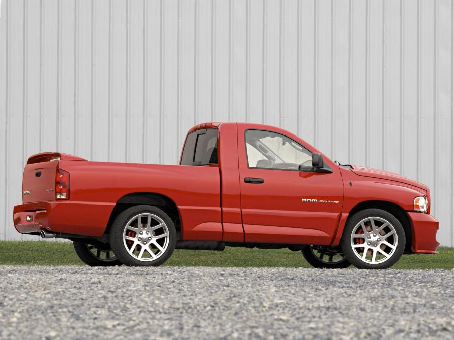  Dodge Ram SRT10 2003 года  (фото 13 из 21)